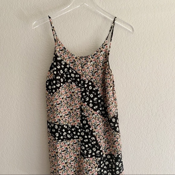 TOPSHOP Floral Romper - Picture 4 of 11